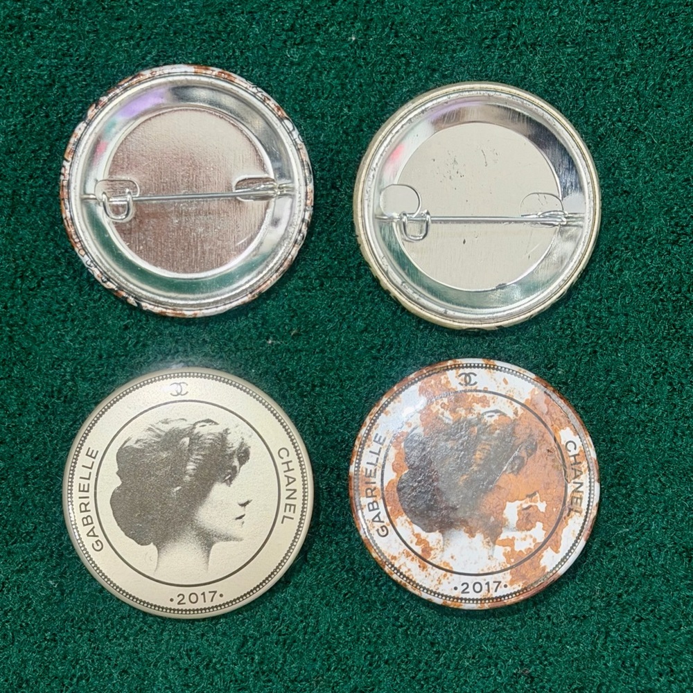 CHANEL Gabrielle Button Pin Set - Picture 2 of 2
